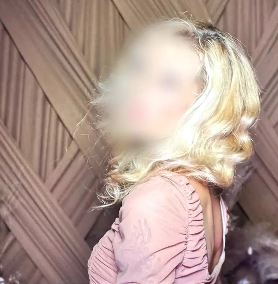 Karin, 31