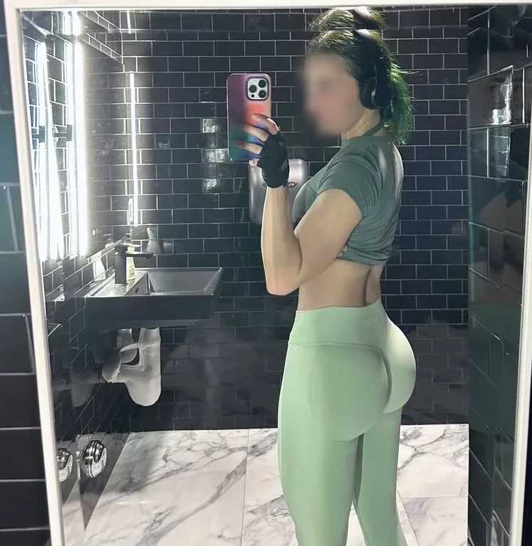 Kim, 24