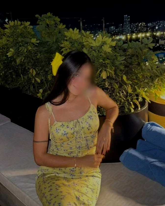 Liv, 25