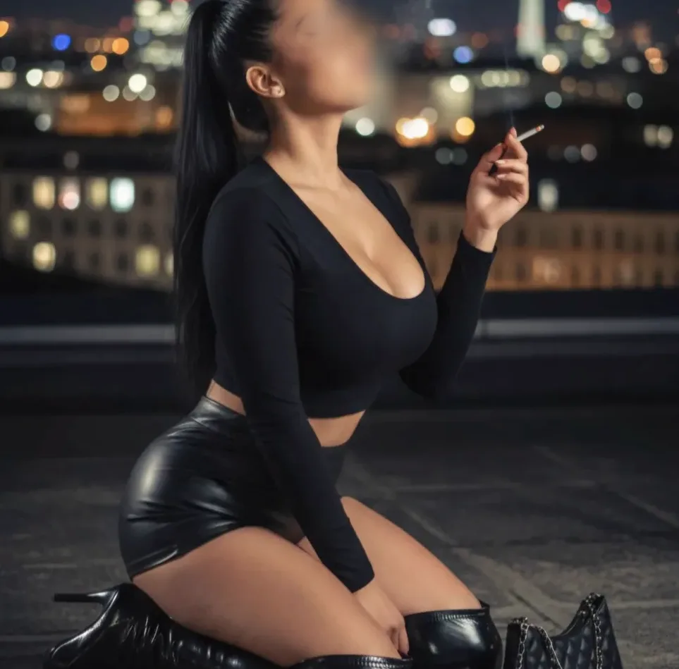 Maaike, 34