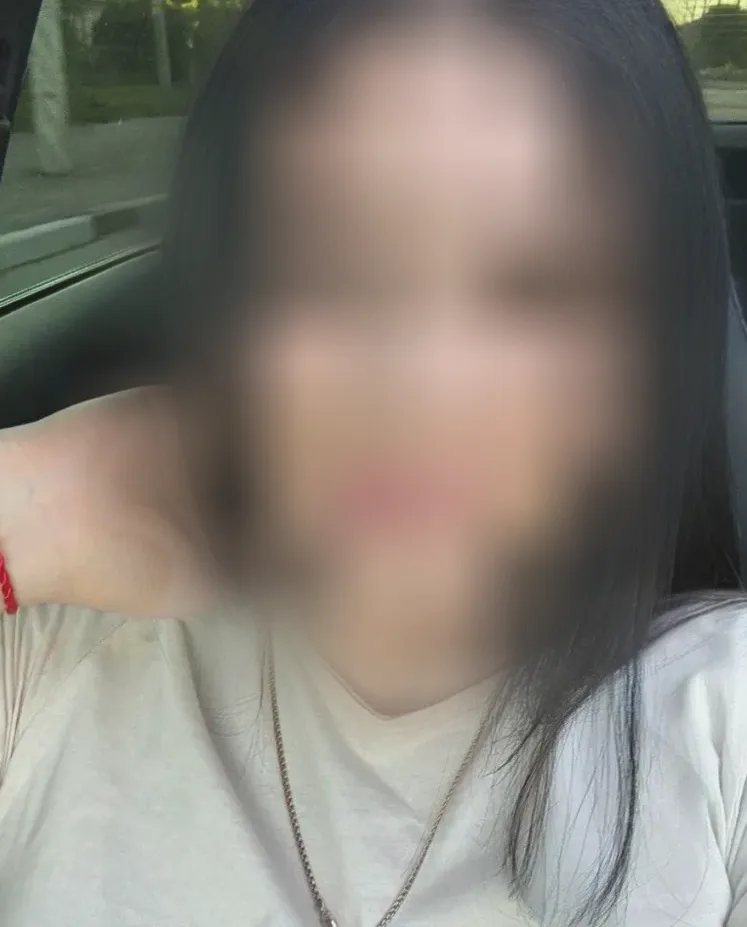 Manon, 29